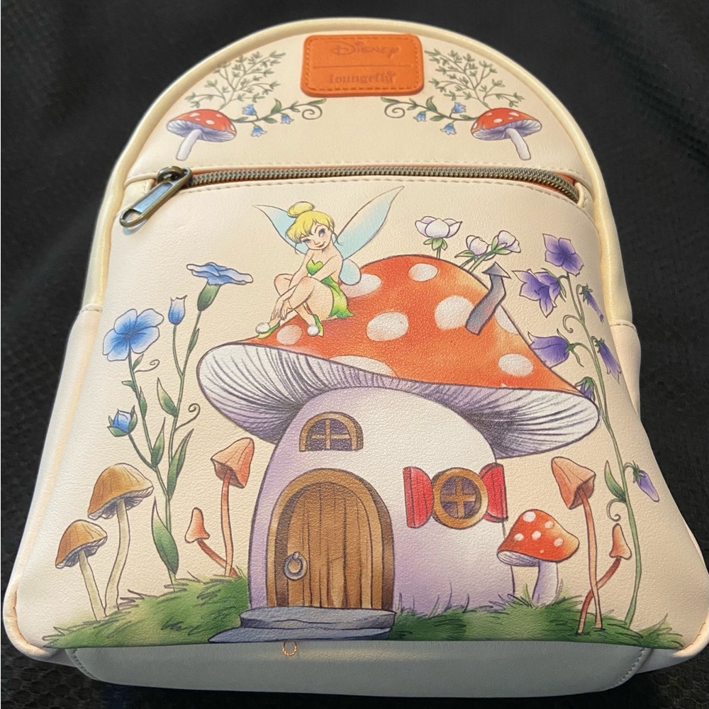 Loungefly Tinker bell and mushroom house, mini backpack